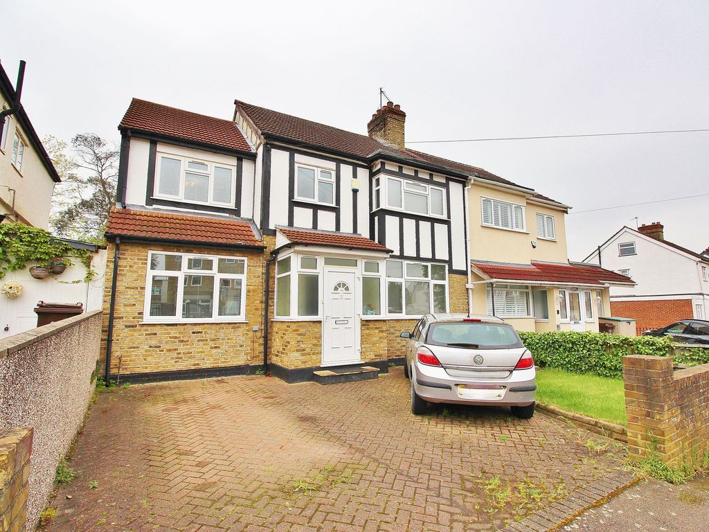 4 bed semidetached house for sale in Wood Lane, Isleworth TW7, £