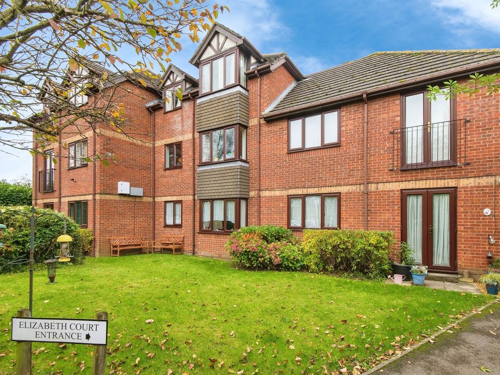 1 bed property for sale in The Crescent, Eastleigh SO50, £80,000 Zoopla
