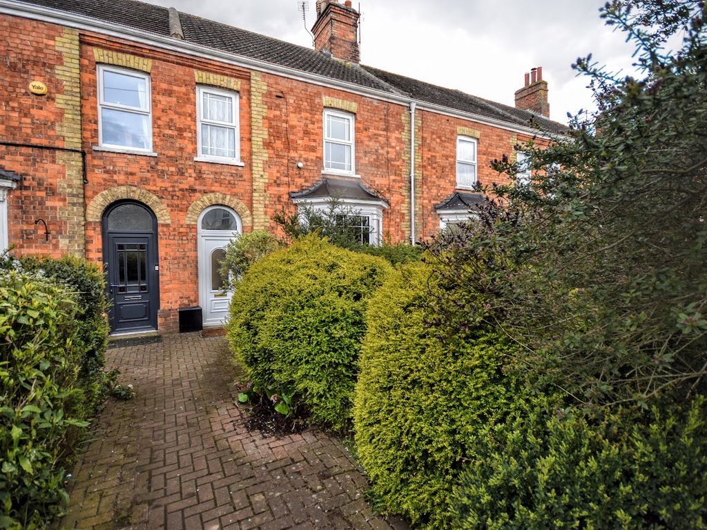 4 bed terraced house for sale in Victoria Road, Louth LN11 Zoopla