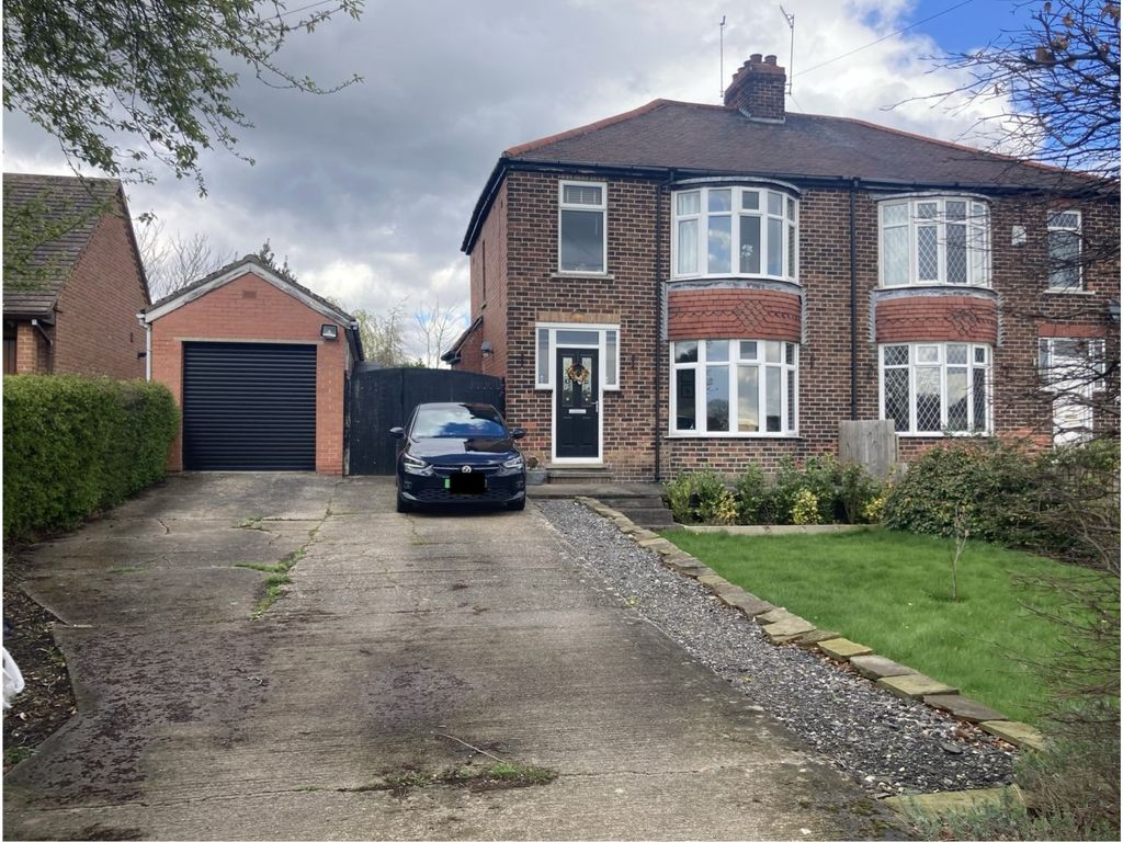 3 bed semidetached house for sale in Armroyd Lane, Barnsley S74, £