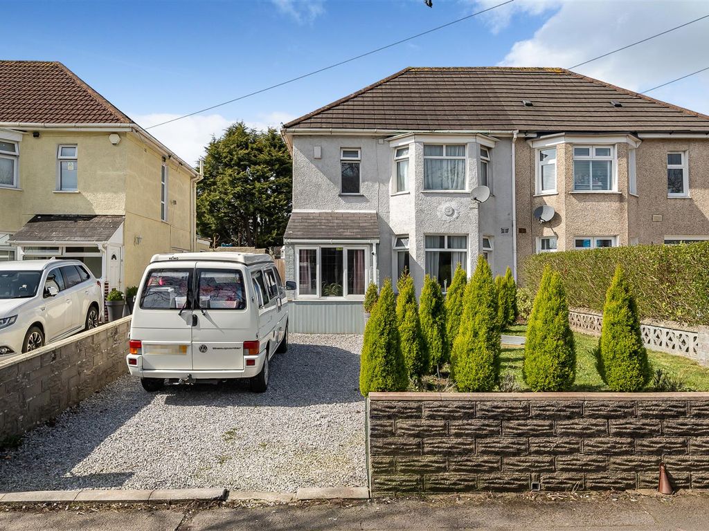 3 bed semidetached house for sale in Mynydd Newydd Road, Penlan