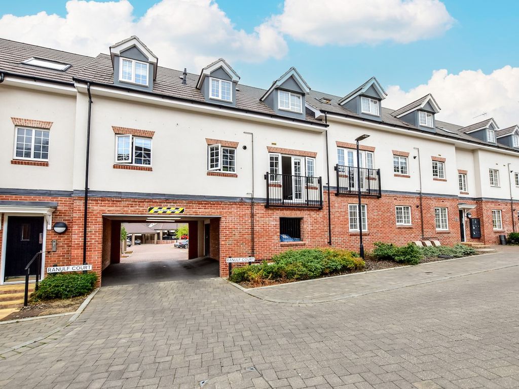 2 bed flat for sale in Grange Road, Chalfont St Peter, Gerrards Cross SL9 Zoopla