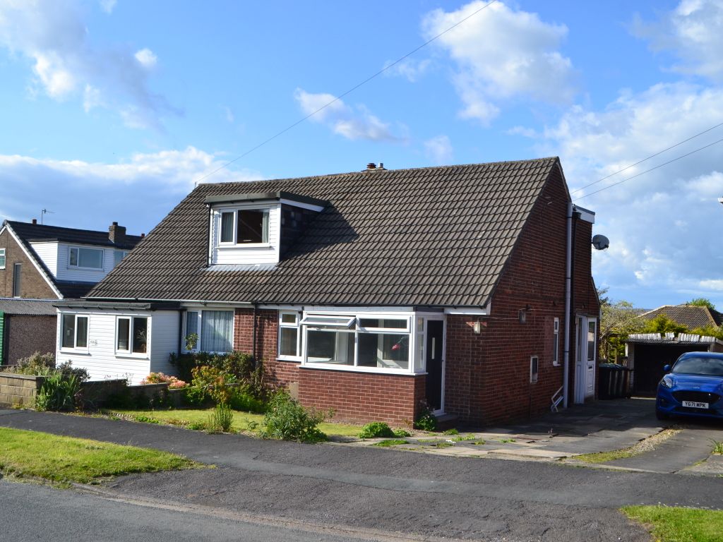 3 bed semidetached house to rent in Dalecroft Rise, Sandy Lane Area BD15 Zoopla