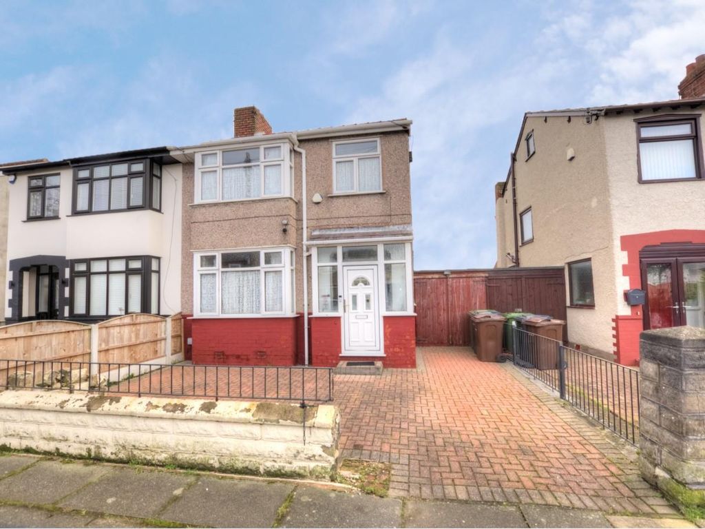 3 bed semidetached house for sale in Dorbett Drive, Crosby, Liverpool