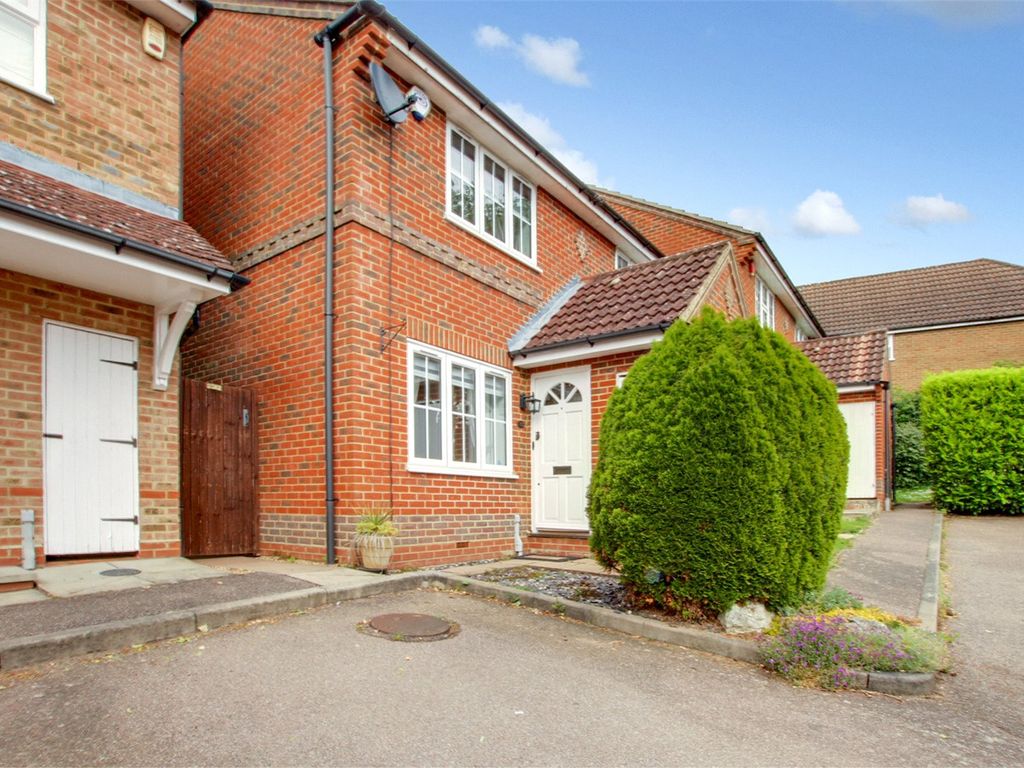 2 bed end terrace house for sale in Cheriton Close, Cockfosters