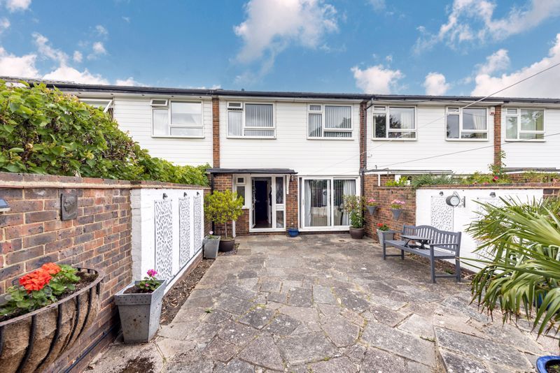 4 bed property for sale in The Grange, Blakes Lane, New Malden KT3, £775,000 Zoopla