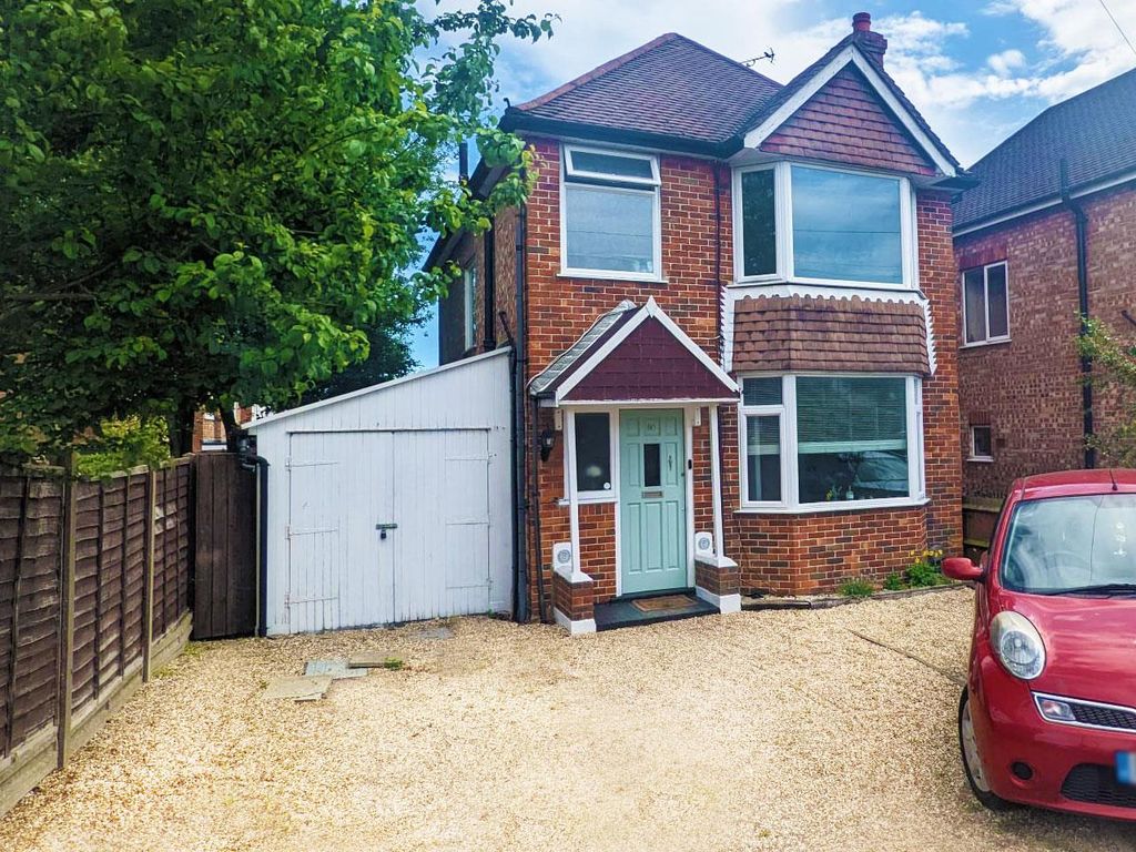 3 bed detached house for sale in Grange Road, Guildford GU2 Zoopla