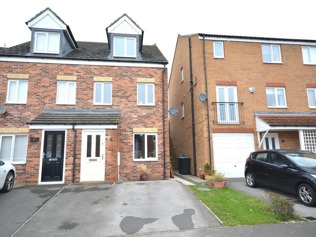 3 bed semidetached house for sale in St. Catherines Way,