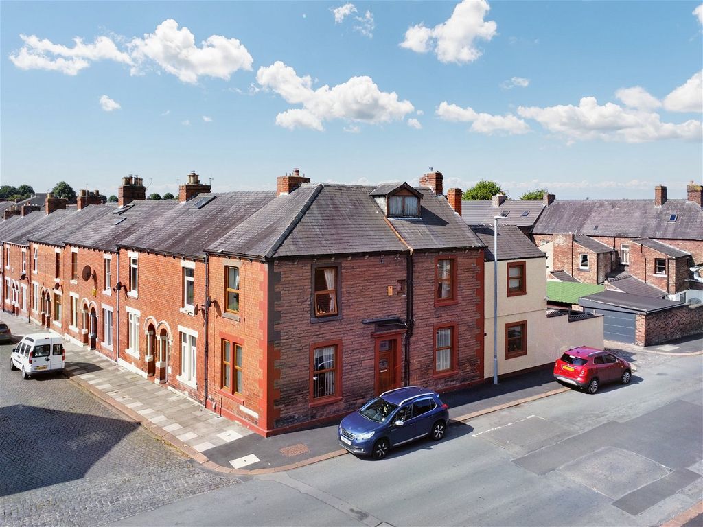 3 bed end terrace house for sale in Beaconsfield Street, Carlisle CA2