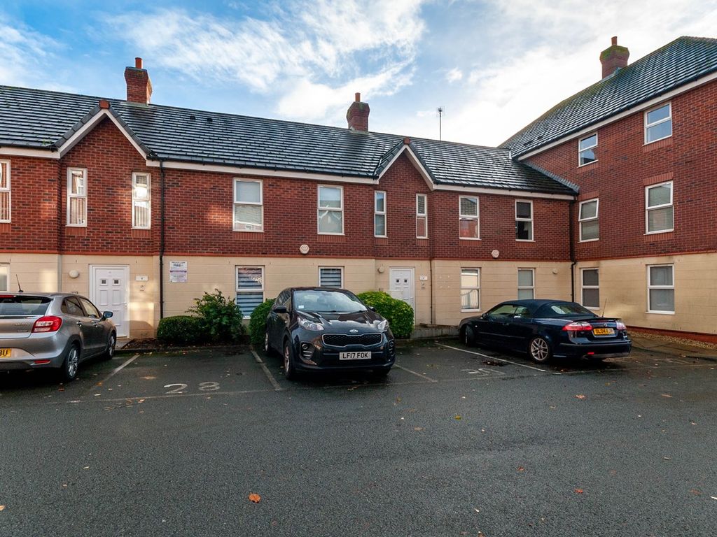 2 bed flat for sale in Bonnington Close, St Helens WA10, £100,000 Zoopla