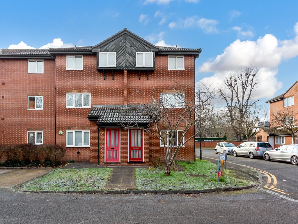 2 bed flat for sale in Kingsleigh Place, Mitcham CR4 Zoopla