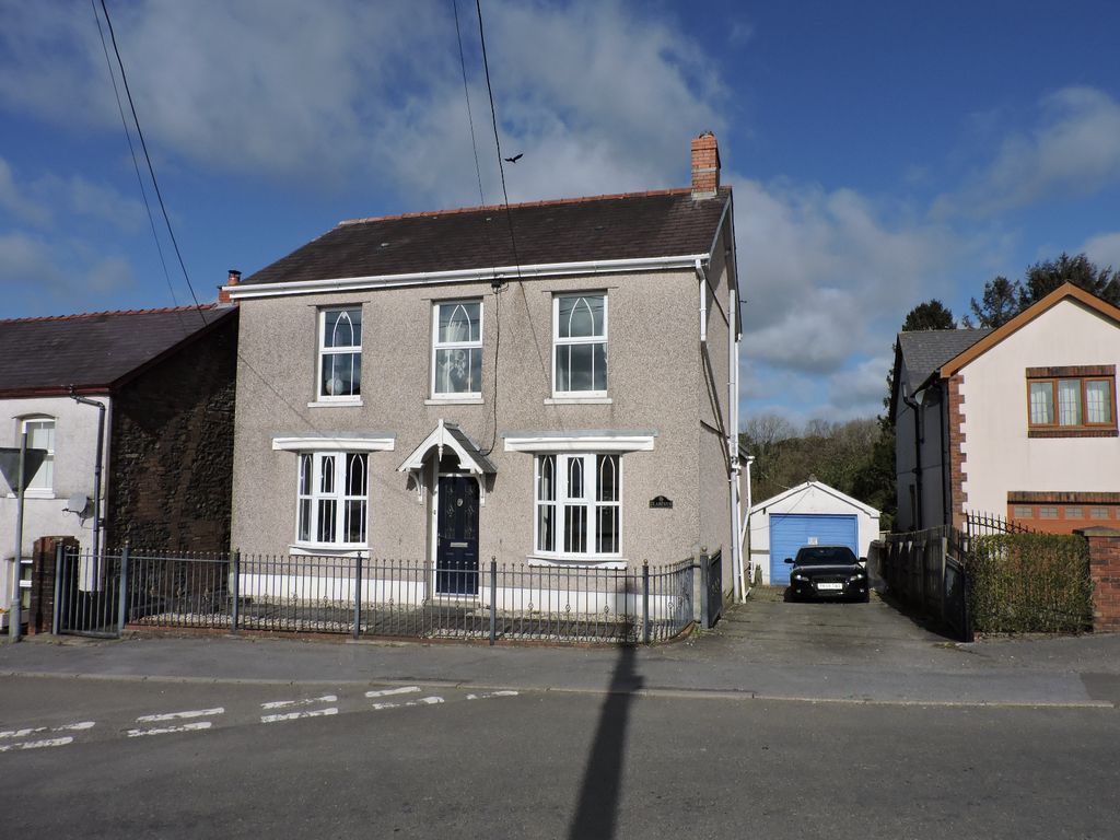 3 bed detached house for sale in Thornhill Road, Cwmgwili SA14 Zoopla