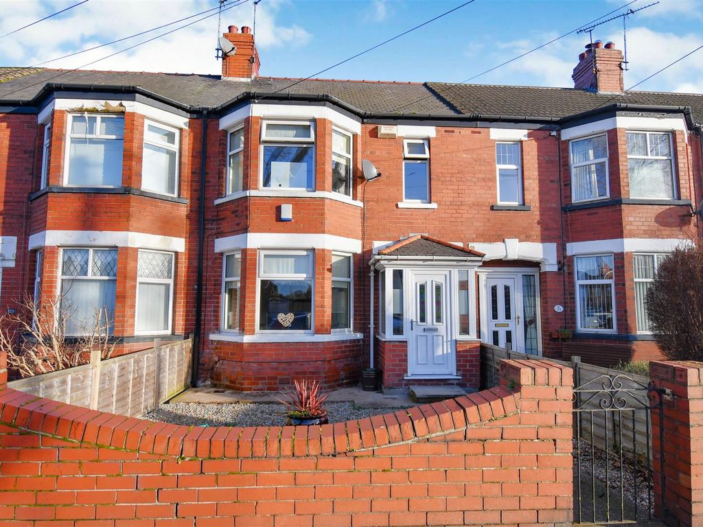3 bed terraced house for sale in Kingston Road, Willerby, Hull HU10, £