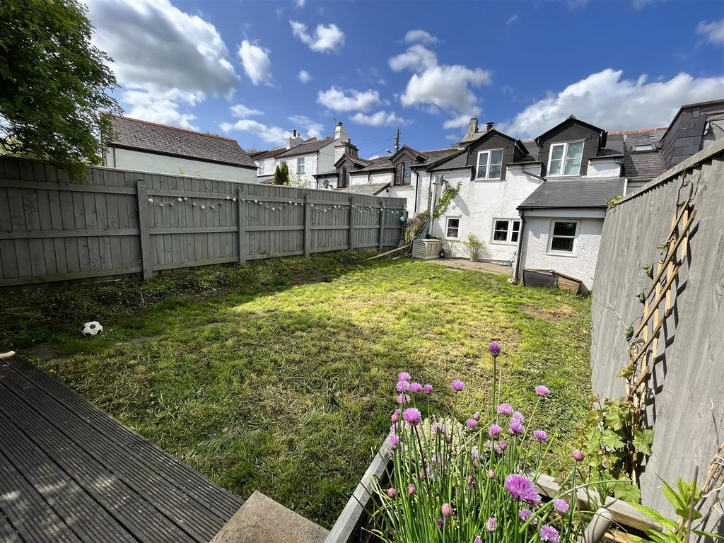 3 bed property for sale in Windmill Lane, Launceston PL15, £244,950