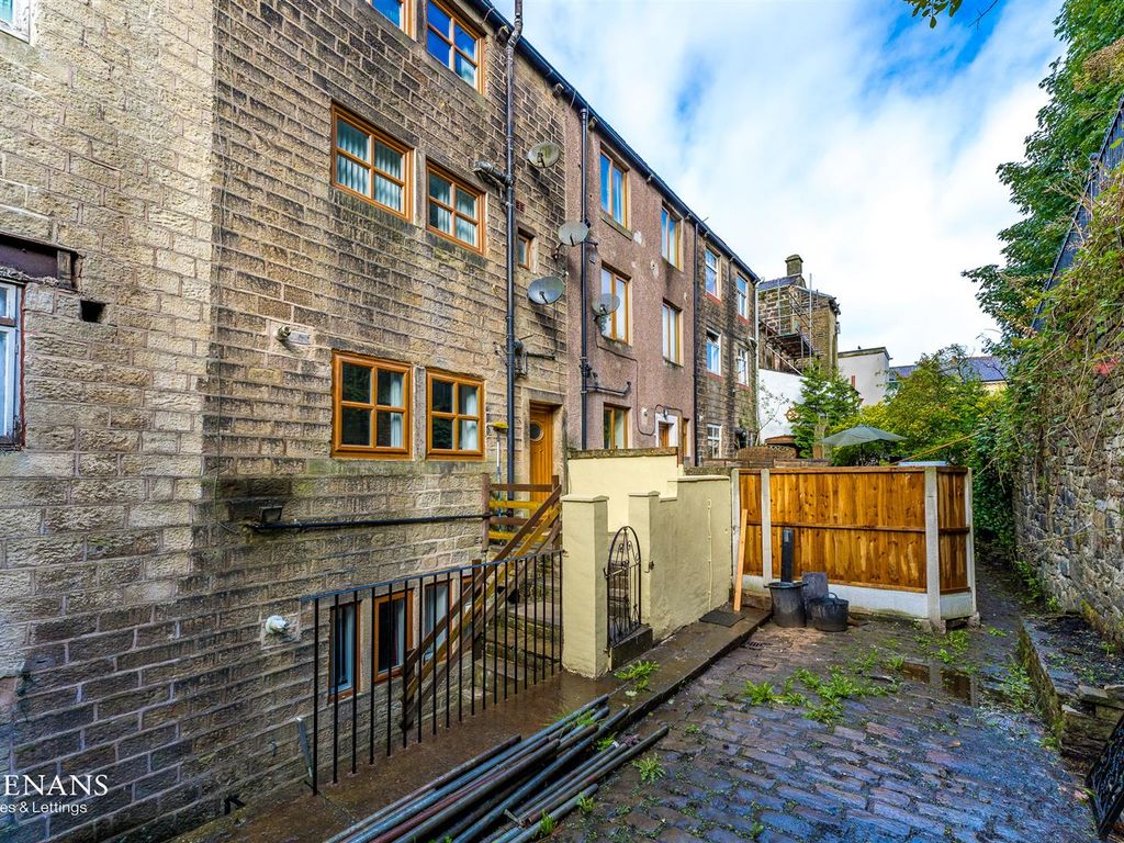 1 bed terraced house to rent in Rochdale Road, Britannia, Bacup OL13, £