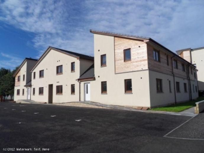 2 bed flat to rent in 31 Lochside Road, Forfar DD8, £625 pcm Zoopla