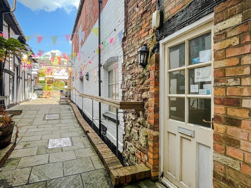 2 bed flat to rent in The Homend, Ledbury, Herefordshire HR8, £650 pcm