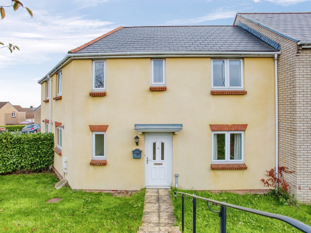 3 bed property to rent in Monarch Road, Crewkerne TA18 Zoopla