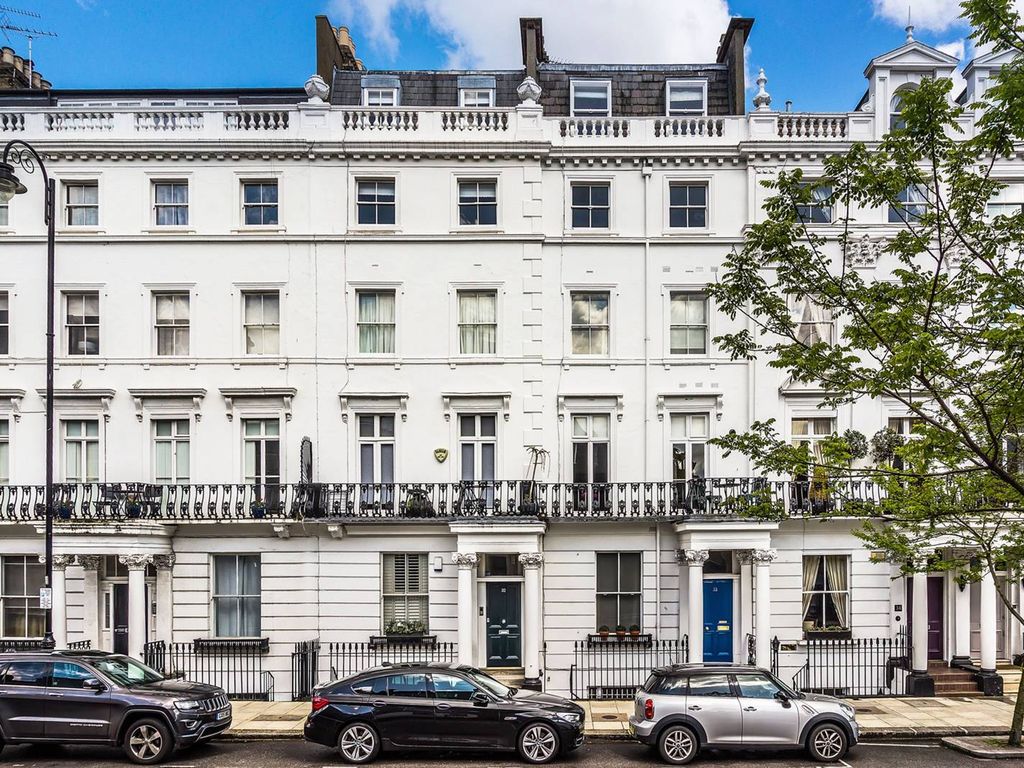 1 bed flat to rent in Oakley Street, Chelsea, London SW3, £2,275 pcm