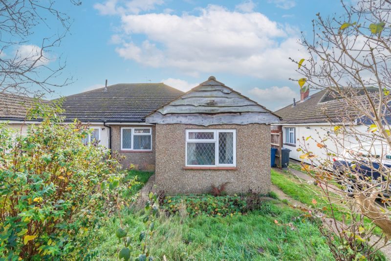 3 bed semidetached bungalow for sale in Cavendish Road, Chesham HP5