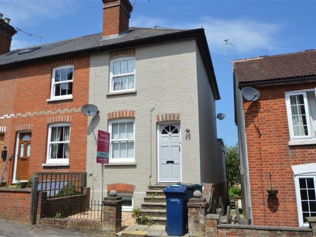 1 bed flat to rent in Carlos Street, Godalming GU7, £900 pcm Zoopla