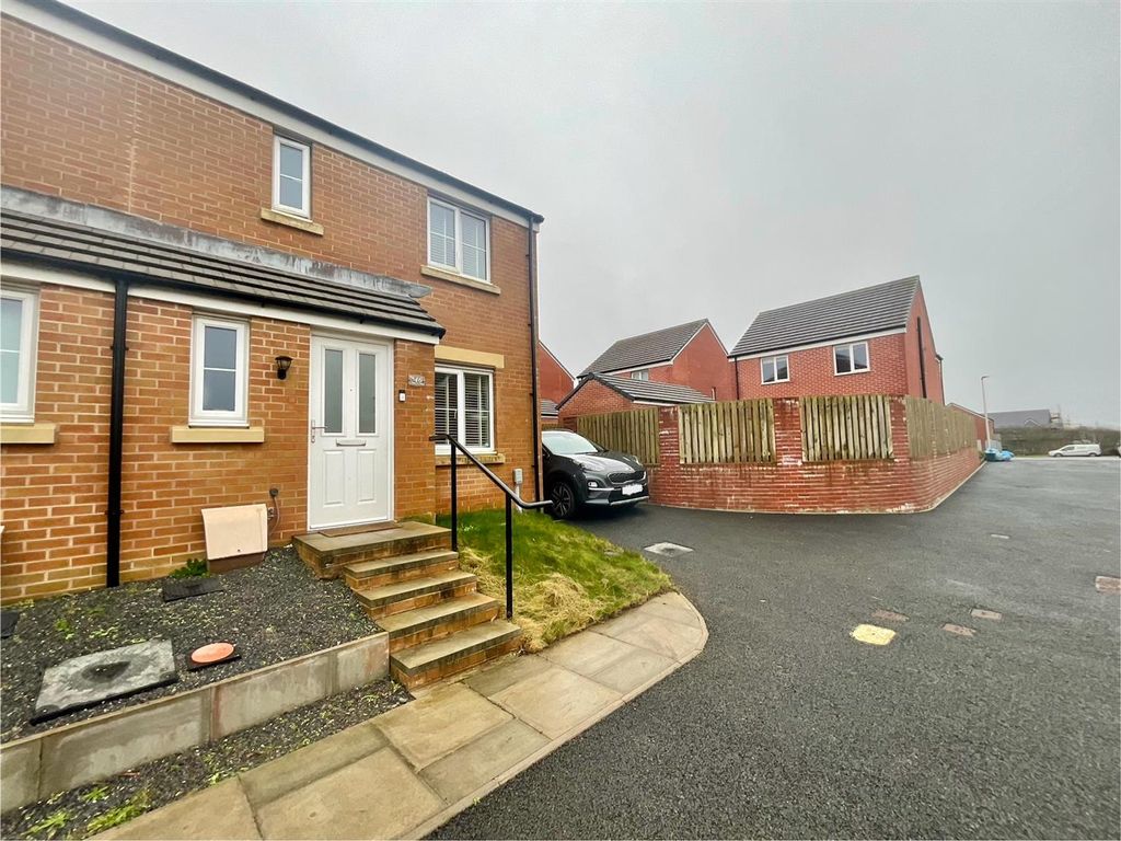 3 bed semidetached house for sale in Heol Y Plas, Carway, Kidwelly