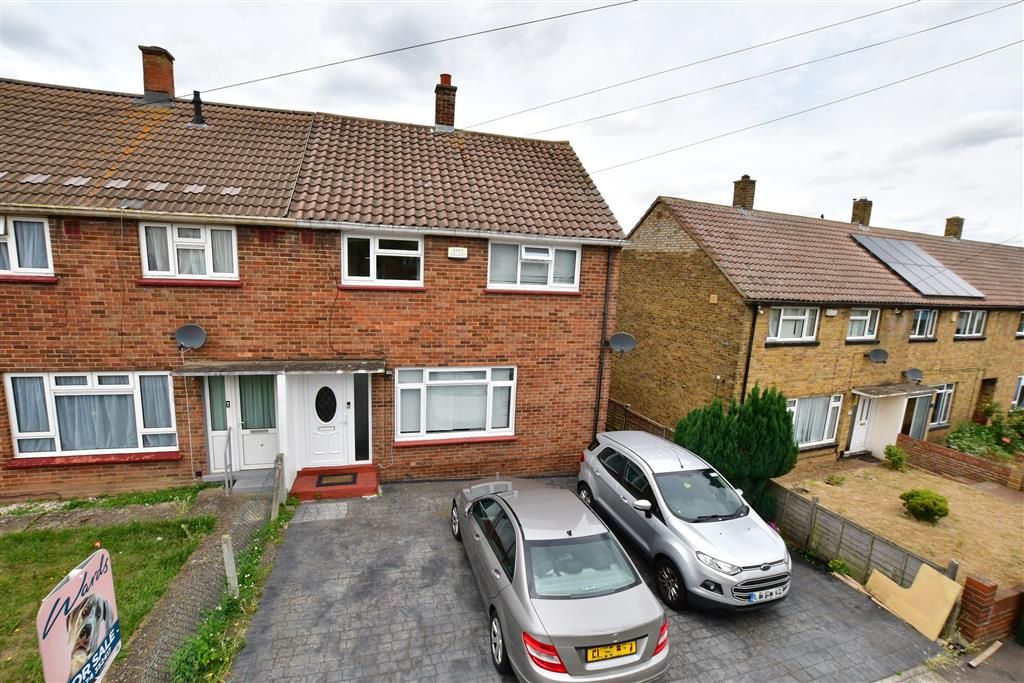 3 bed end terrace house for sale in Freeman Road, Gravesend, Kent DA12