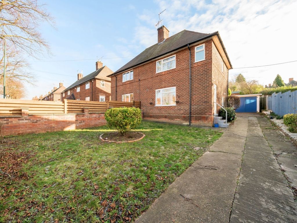 3 bed semidetached house for sale in Sneinton Dale, Nottingham