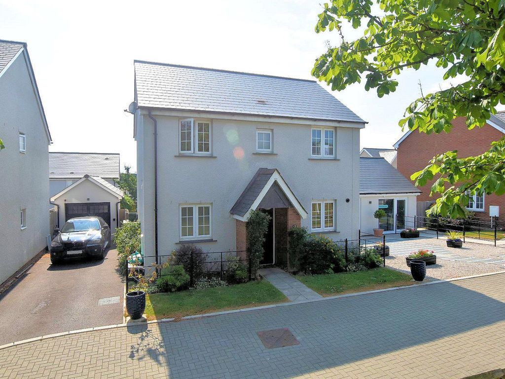 3 bed detached house for sale in Poppy Close, Tavistock PL19 Zoopla
