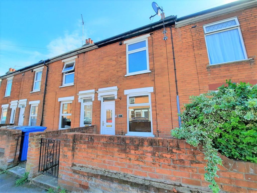 3 bed terraced house for sale in Rosebery Road, Ipswich IP4, £200,000