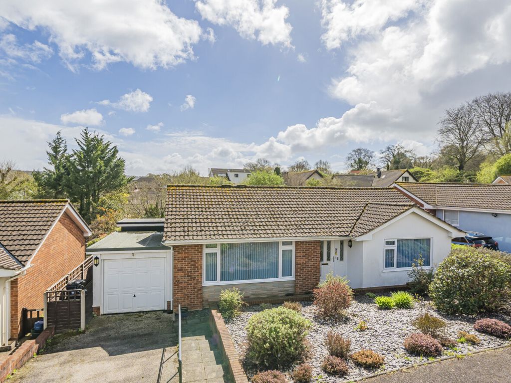 2 bed bungalow for sale in Higher Woolbrook Park, Sidmouth, Devon EX10