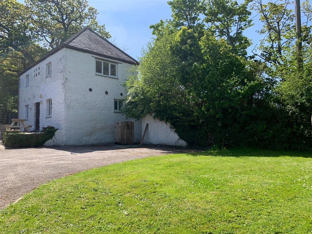 2 bed property to rent in New Mills, Kenwyn, Truro TR4, £1,100 pcm Zoopla