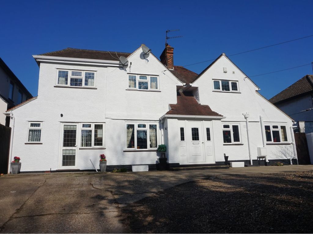 5 bed detached house for sale in Richings Way, Iver SL0 Zoopla