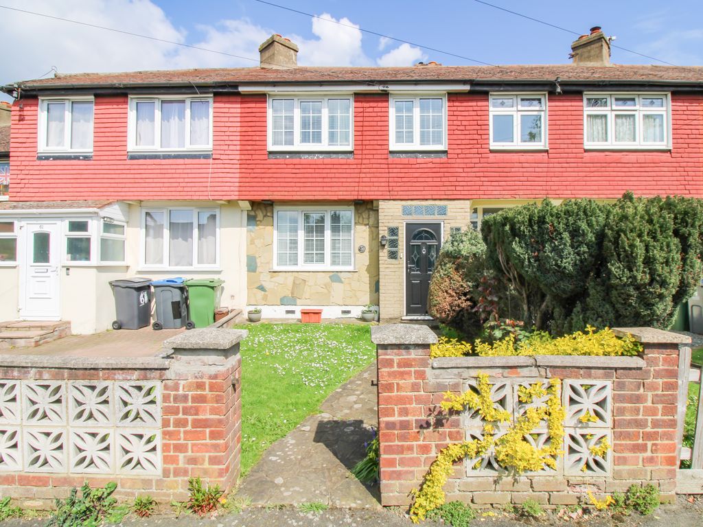 3 bed terraced house for sale in Hazelbank, Surbiton KT5 Zoopla