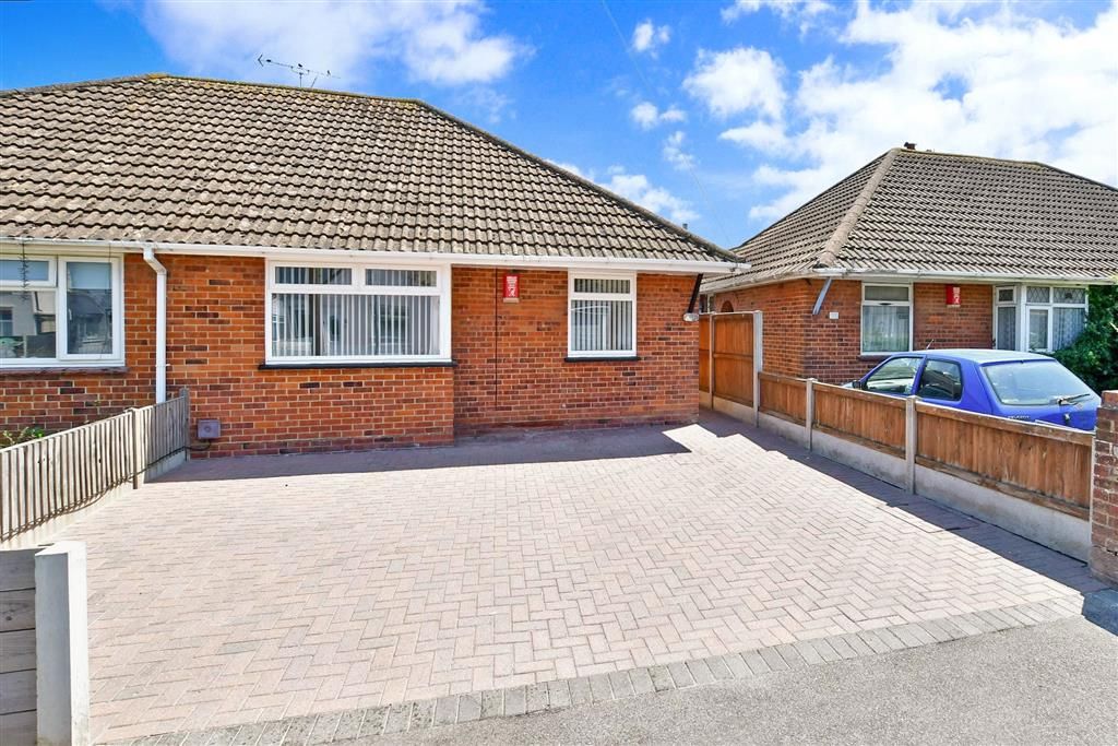 2 bed semidetached bungalow for sale in Northwood Road, Broadstairs