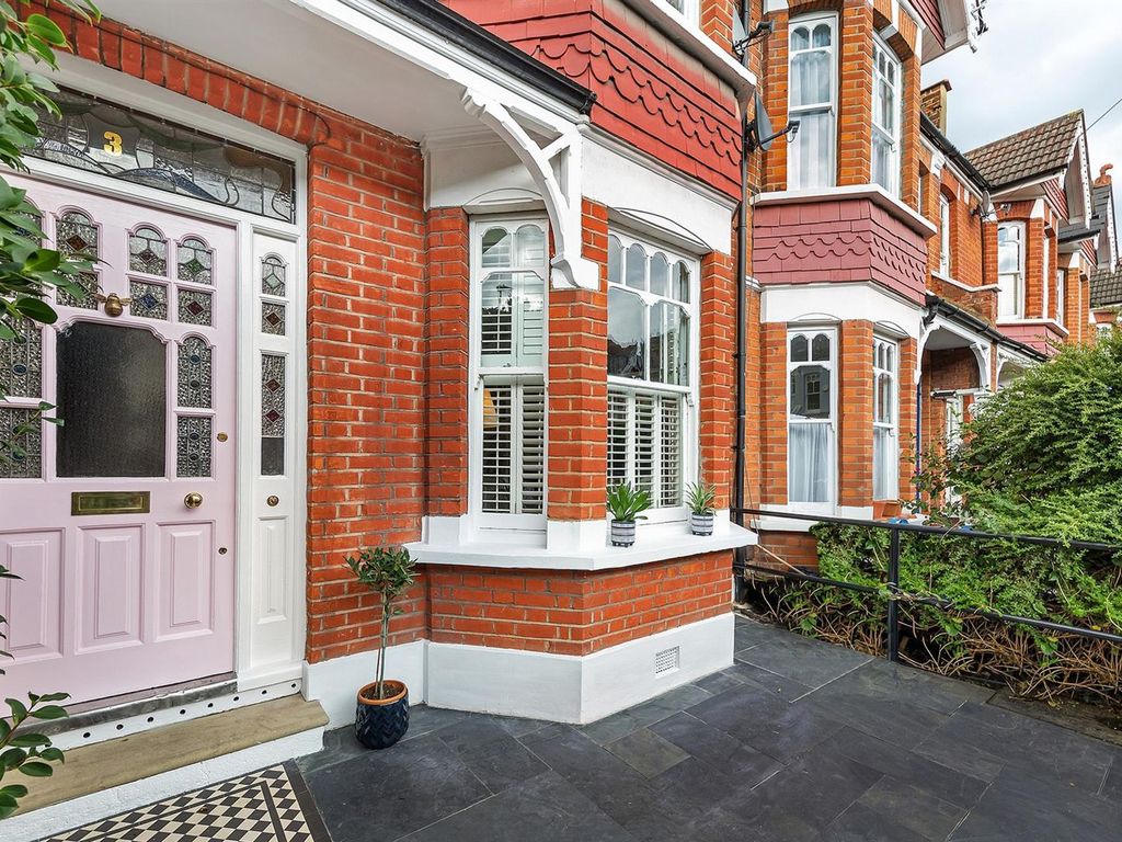 4 bed property for sale in Mount Road, London SW19 Zoopla