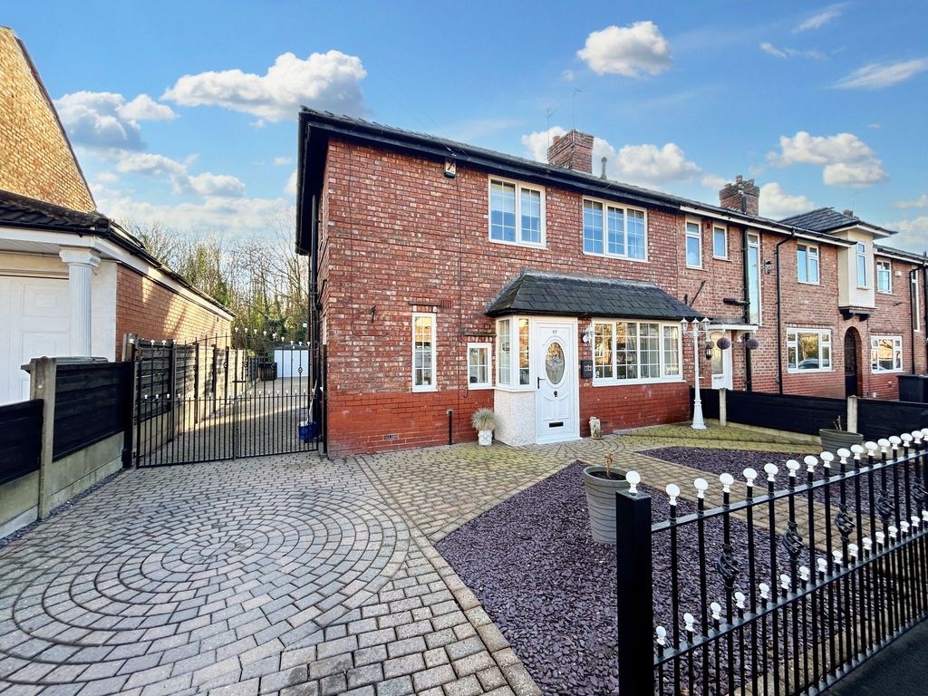 3 bed semidetached house for sale in Mulgrave Road, Worsley M28, £