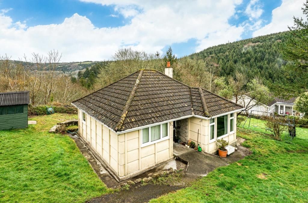 2 bed detached bungalow for sale in Under Road, Gunnislake, Cornwall