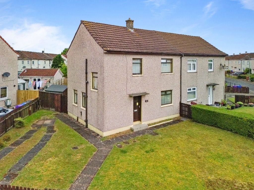 3 bed semidetached house for sale in Oaklands Avenue, Irvine, North