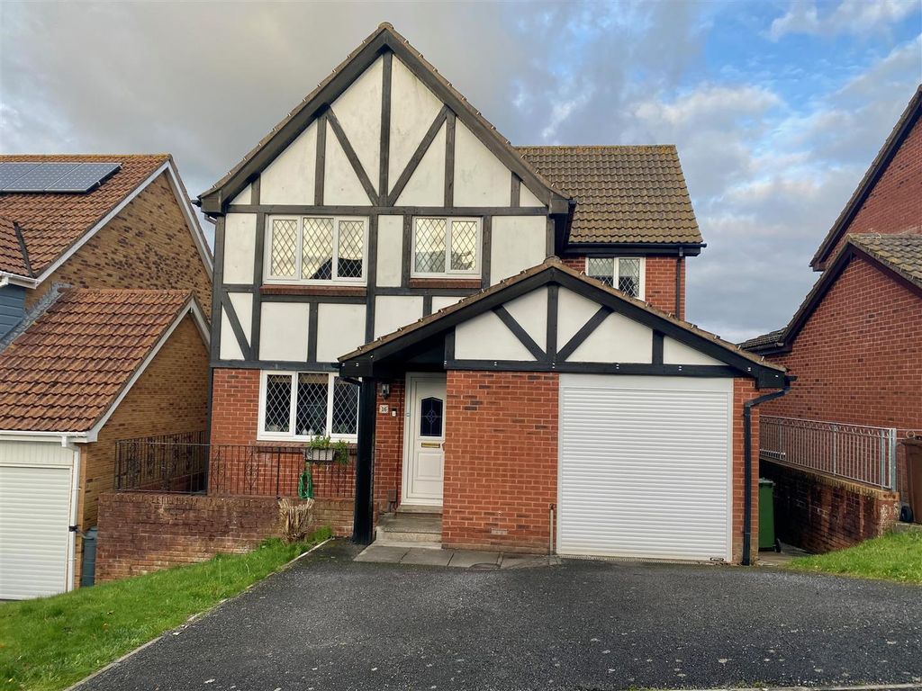 4 bed detached house for sale in Almond Drive, Plympton, Plymouth PL7