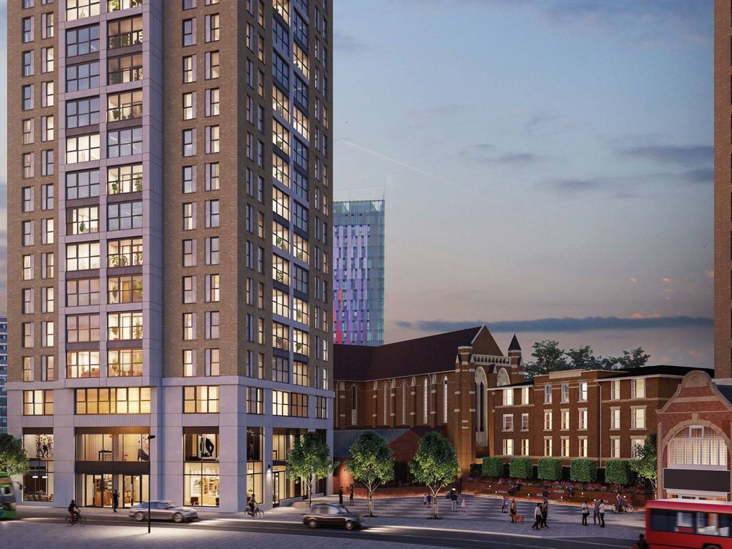 London Square Croydon, Croydon CR0  