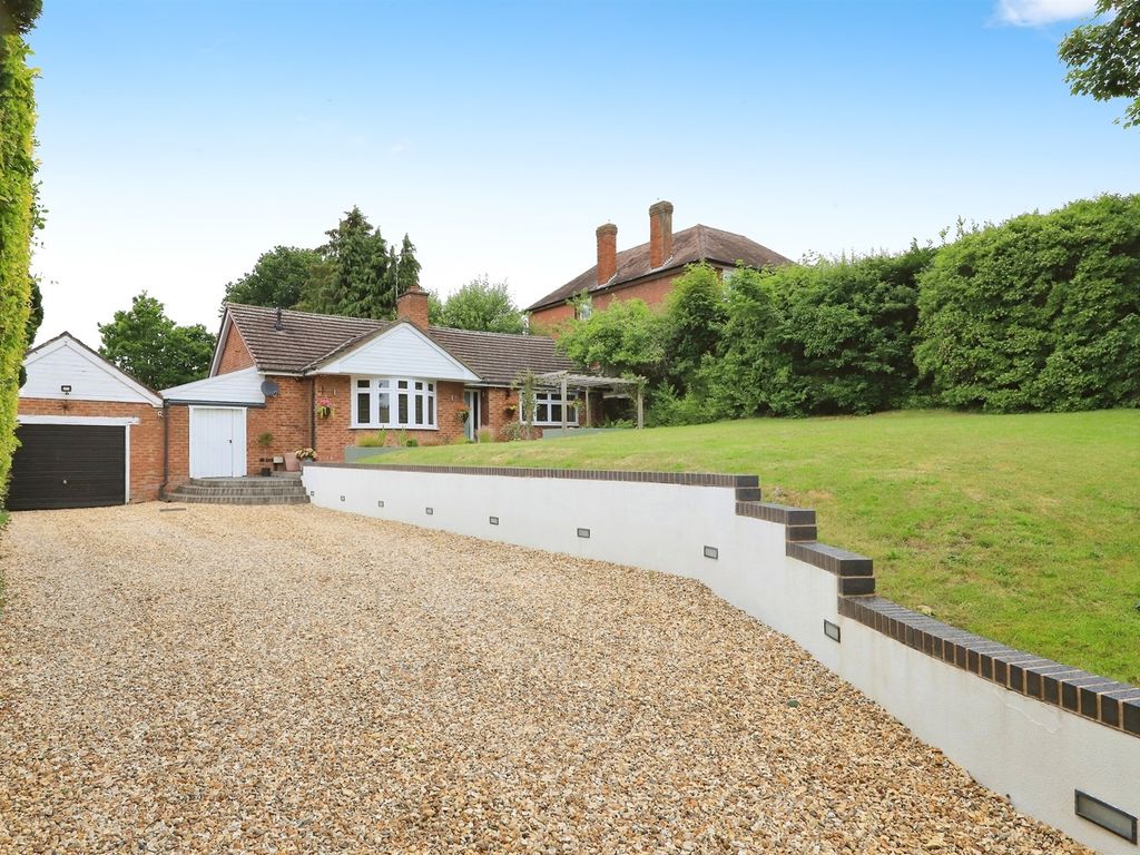 2 bed detached bungalow for sale in Kidderminster Road, Bewdley DY12, £550,000 Zoopla