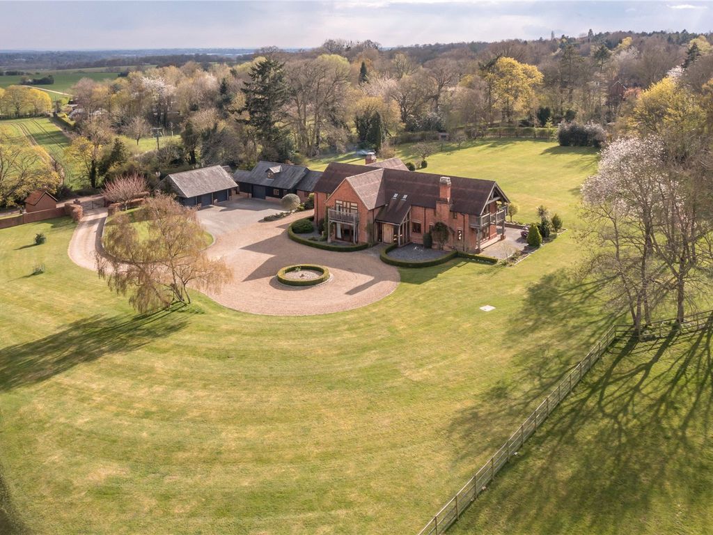 6 bed detached house for sale in Kiln Lane, Binfield Heath, HenleyOn