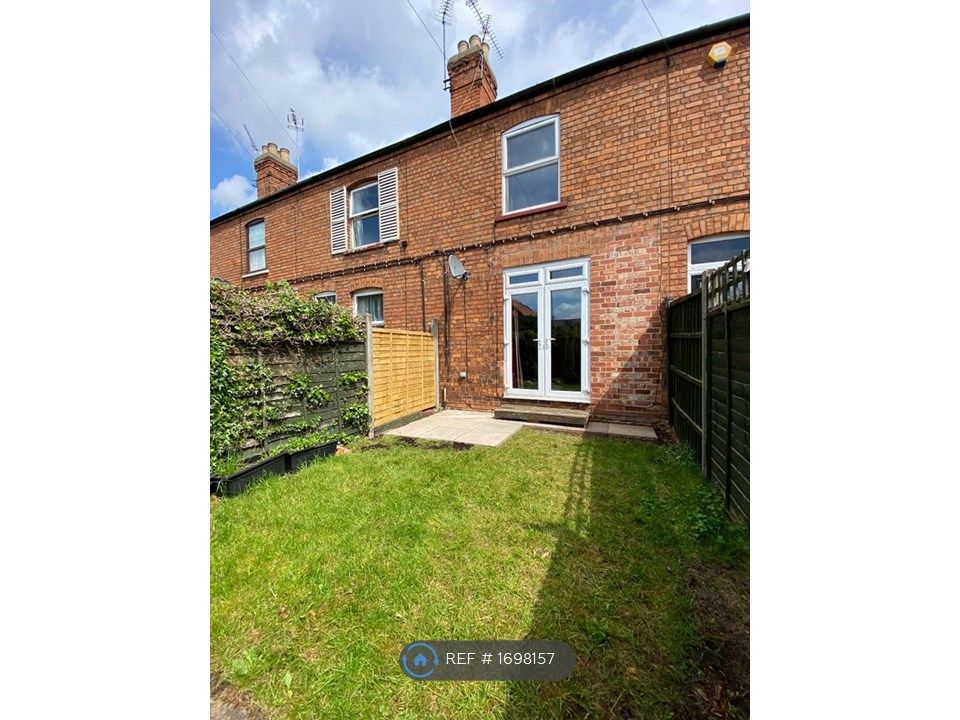 2 bed terraced house to rent in Victoria Terrace, Newark On Trent NG24