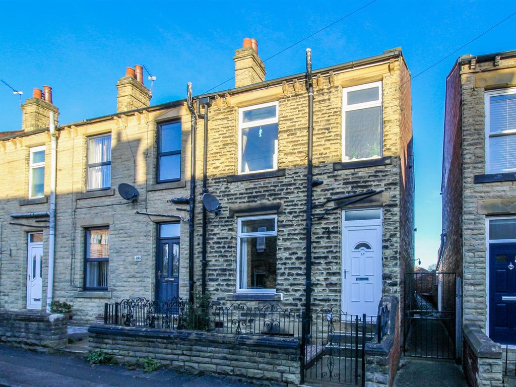 2 bed end terrace house for sale in Cross Ryecroft Street, Ossett WF5