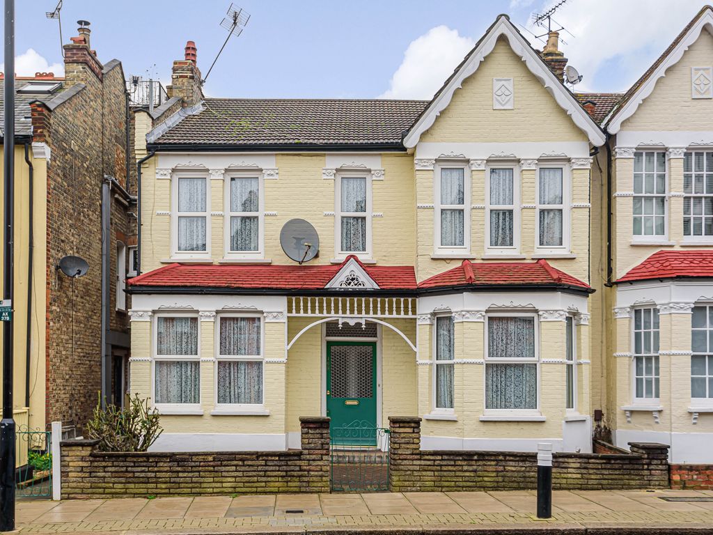 4 bed terraced house for sale in Alexandra Park Road, Alexandra Park