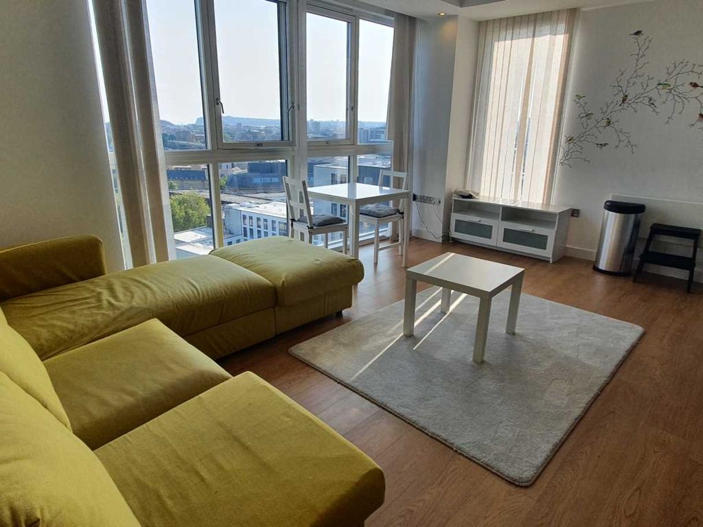 2 bed flat for sale in Admiral House, Cardiff CF24, £175,000 Zoopla