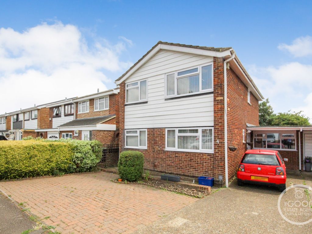 4 bed detached house for sale in View Close, Chigwell IG7, £550,000