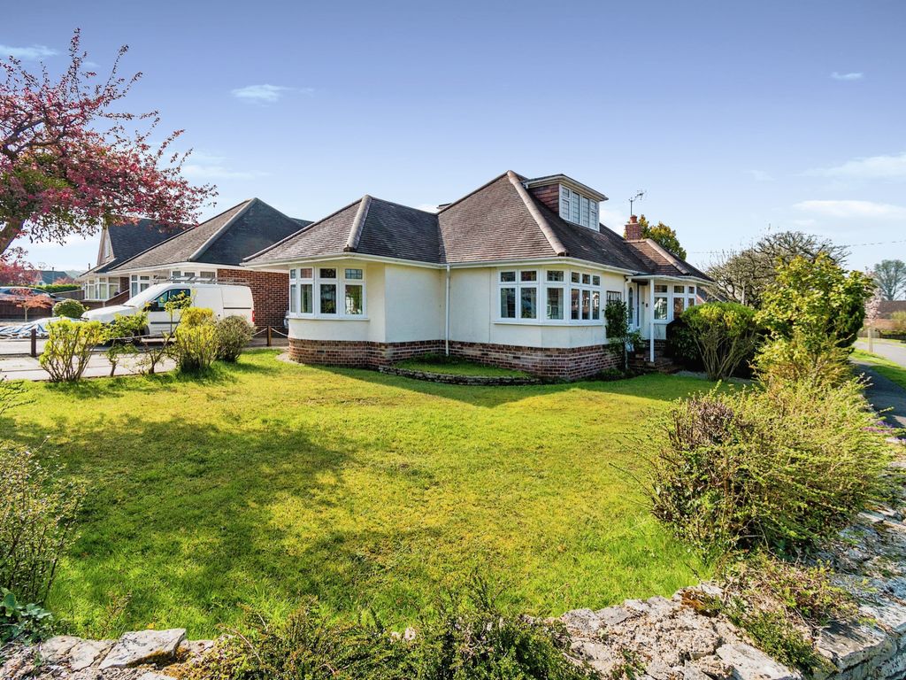 4 bed bungalow for sale in Ashdene Road, Ashurst, Southampton, Hampshire SO40, £475,000 Zoopla