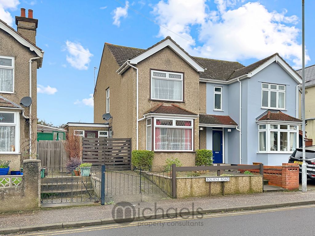 3 bed semidetached house for sale in Bourne Road, Colchester